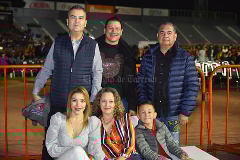 Miguel, Valeria, Diana, Gerardo, Diego y Gustavo
