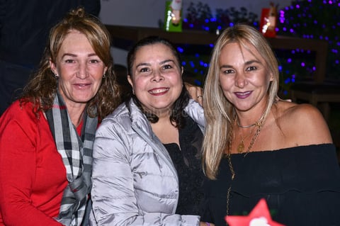 Guera,Mary Cristi y Liliana.