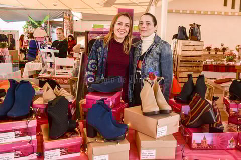 Lily y Vicky Barrera.