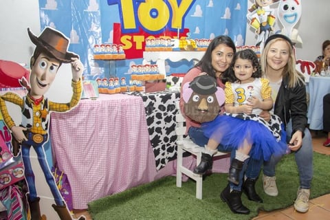 22122019 Monse, Regina y Tere.