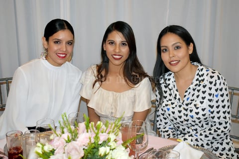 25122019 Sofía, Natalia e Itzel.