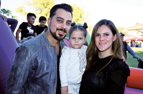 28122019 Gustavo Bollain y Goytia, Tayra y Emilia.