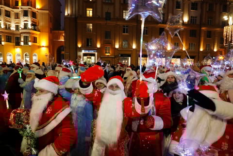 Desfile de Año Nuevo en el centro de Minsk, Bielorrusia.