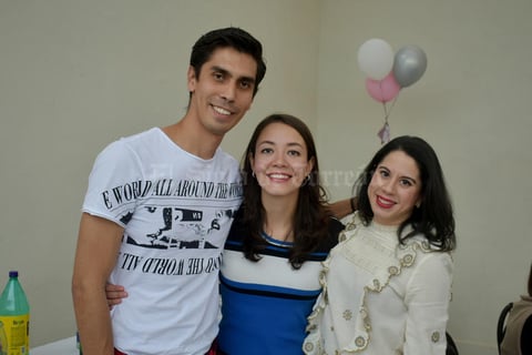 03012020 Víctor, Adriana y Lorely.