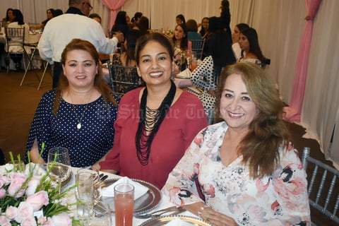 03012020 DESPIDEN A SOLTERA.  Miroslava, Sandra y Rosy.