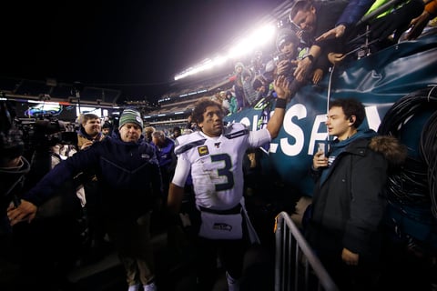 Seattle vencen a Filadelfia en la ronda de comodines