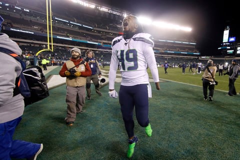 Seattle vencen a Filadelfia en la ronda de comodines