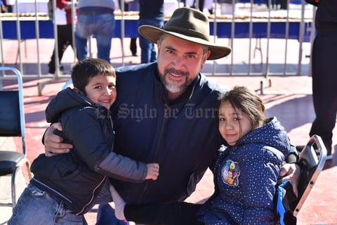 06012020 Teo Nicolás, Carlos y Sara María.
