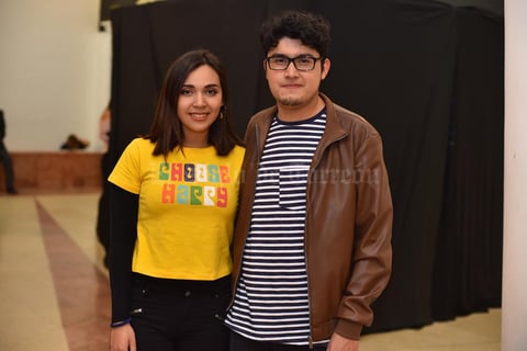 04012020 EN UN CONCIERTO.  Yeri y David.
