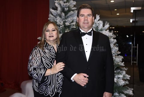 06012020 ELEGANTE RECEPCIóN.  Lourdes y Jesús Martínez.