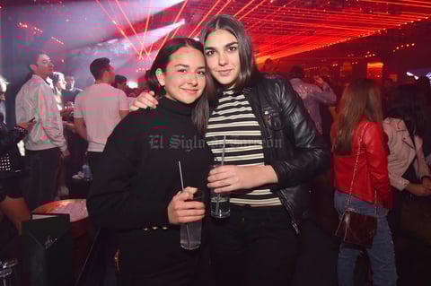 Julia y Angela
