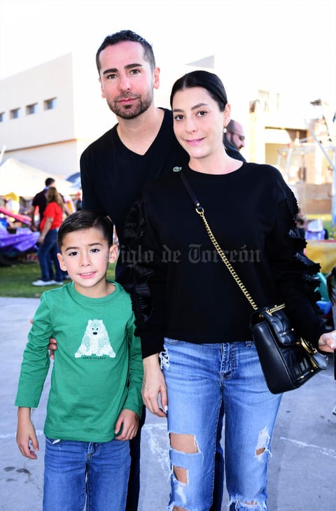 Memo, Karala y Diego Rocha