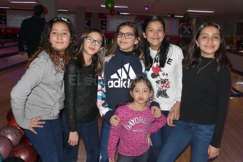08012020 Grecia, Romina, Suhei, Frida, Kely y Natalia.