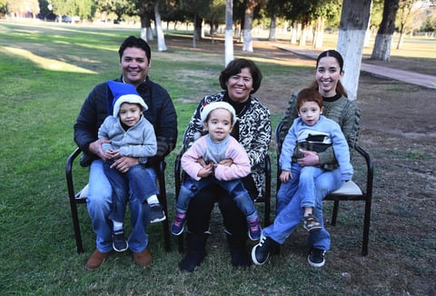 08012020 Mauricio, Rodrigo, Luisa, Gretel, Gloria y Omar.