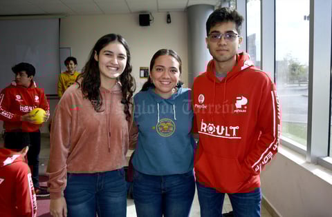 10012020 Carlos Flores, Angélica de Luna y Mariana Marines.