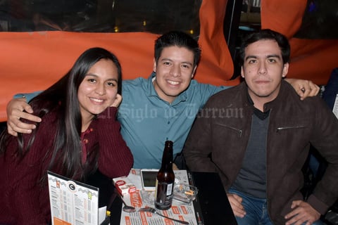 10012020 Pamela, Sergio y Josiel.