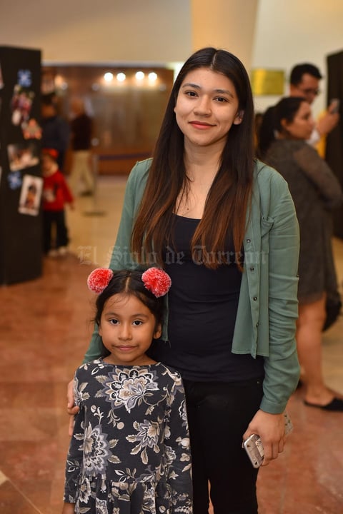 11012020 EN EL TEATRO.  Maleni y Levanah.