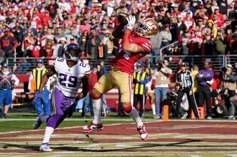 Titanes de Tennessee y 49ers de San Francisco avanzan a las Finales de Conferencia