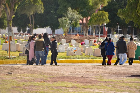Dieron el último adiós a las víctimas de la tragedia en el Colegio Cervantes.