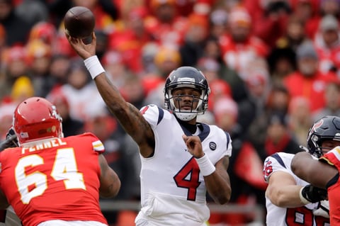EMpacadores de Green Bay y Jefes de Kansas City avanzan a las Finales de Conferencia
