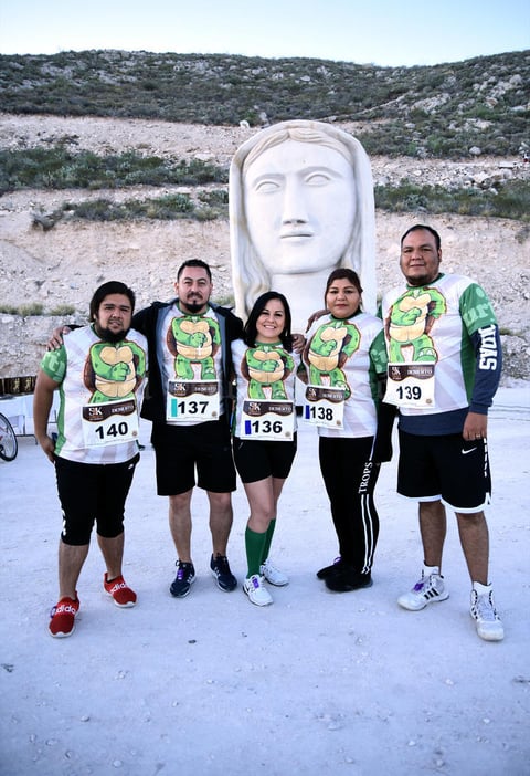 13012020 CARRERA ATLéTICA.  Hugo López, Erick Rodríguez, Mary Rodríguez, Rosa Rodríguez y Carlos Aragón.