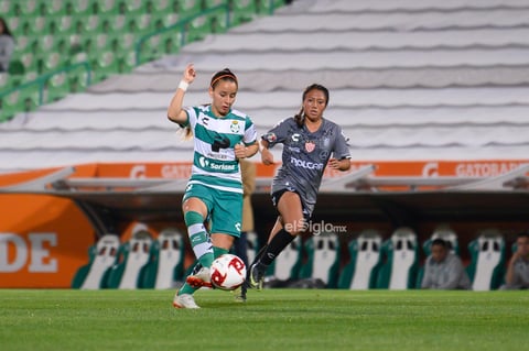 Linda Valdéz


Linda Lizbeth Valdéz Martínez #28 Media Santos

Santos vs Necaxa

juego correspondiente a la jornada 2 de la clausura 2019 de la Liga MX femenil en Estadio Corona - lunes 13 de enero de 2020 21:00h

Guerreras del Santos Laguna femenil vs Centellas del Necaxa 

Necaxa, Santos Laguna, Santos Laguna Femenil, Santos Necaxa