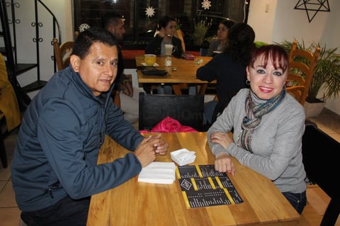 En el café