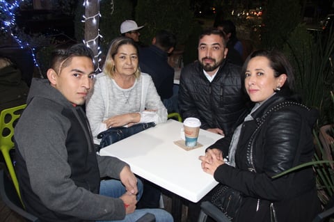 En el café