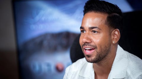 ARTISTA DEL AÑO - Romeo Santos