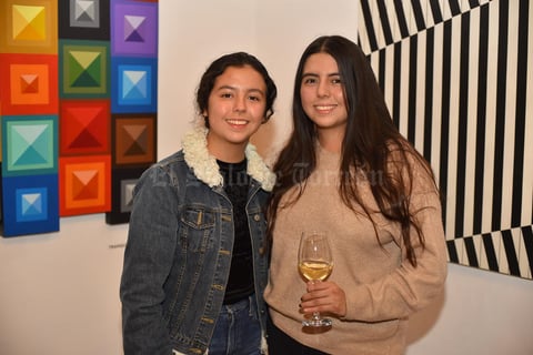17012020 Cristina y Carolina.