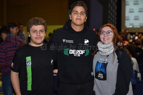 16012020 ESTUDIANTES.  Santiago, Jesús y Valeria.