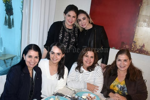 16012020 ENTRE AMIGAS.  Silvia, Mague, Yobanka, Daniela, Elsy y Lorena.
