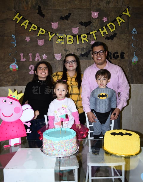 16012020 FESTEJO AL DOBLE.  Una divertida fiesta de cumpleaños fue ofrecida en honor de los hermanitos Jorge Emiliano y Lía Abigaíl Gutiérrez Galicia quienes disfrutaron de la celebración y del cariño de su familia.