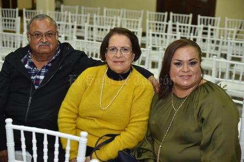 19012020 Juan, Rosalinda y Arlette.