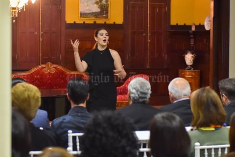 19012020 La soprano, Paulina de la Fuente.