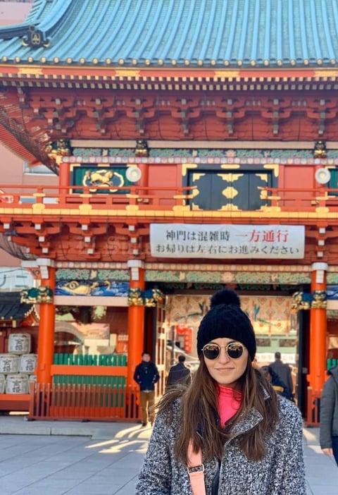 18012020 LAGUNERA POR EL MUNDO.  Pau Romo García, en el Templo Kanda Myojin, en Japón.