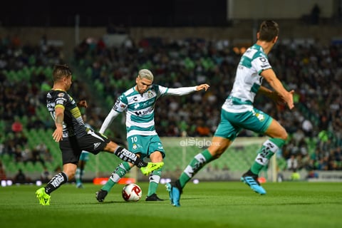 Liga MX 


 Jornada 2 Santos 3 vs León 2