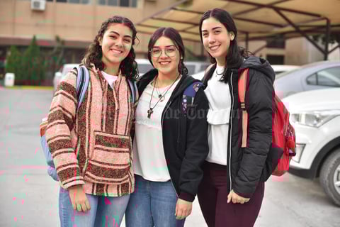 21012020 Estefanía, Cristi y Michelle.