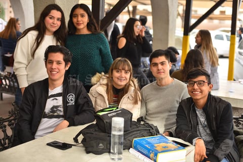 21012020 Aranza, Zayda, Vinicio, María Lucía, Francisco y Adrián.
