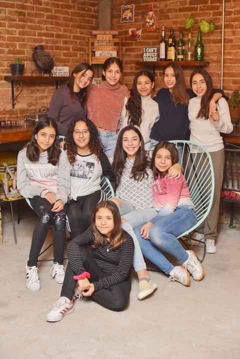 Noche de risas y confesiones 4