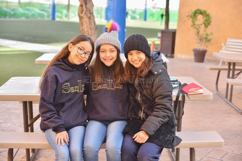 Valentína, Sofia y Aranzaa