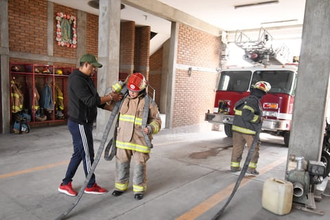 Por primera vez, el Gobierno municipal incorporó la perspectiva de género y lanzó la convocatoria para que las mujeres de esta ciudad tengan la oportunidad de desempeñarse en este oficio que requiere de gran responsabilidad, capacitación, destreza y condición física, entre otras habilidades.