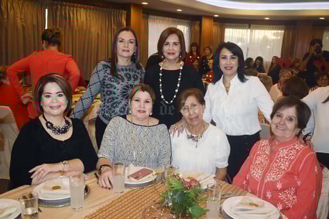 22012020 TARDE DE JARDINERAS.  Damas la pasan genial en reciente evento social.