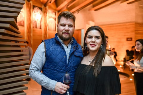 27012020 Rodrigo Sifuentes y Emily Braham.