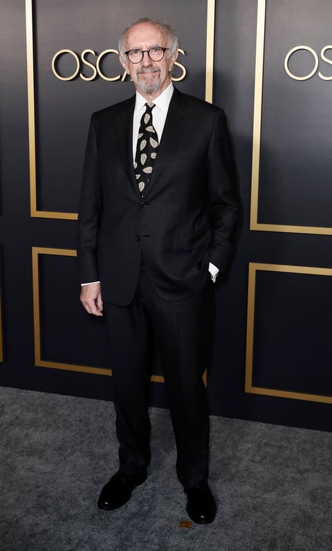 Jonathan Pryce.