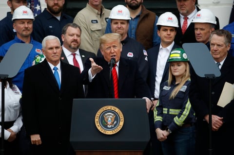 Trump anticipó un 'futuro glorioso' para la industria estadounidense con el acuerdo.