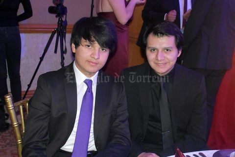 29012020 EN UNA BODA.  Aldo y Bernardo.