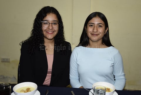 29012020 AMIGAS.  Belem y Mariana.