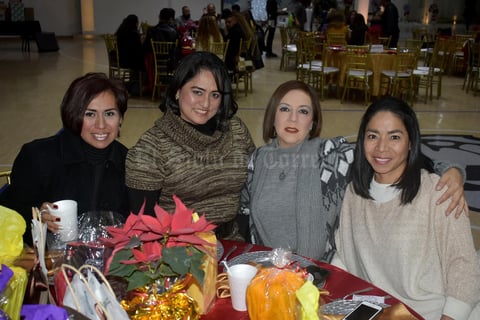 29012020 RECIENTE EVENTO.  Ana, Ileana, Beatriz y Adriana.