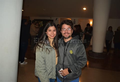 28012020 Isis y Carlos.